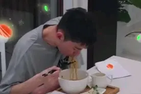 在遇到孟子义后，张翰脱离了郑爽的“影子”，真正走出来了图片