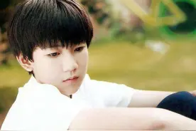 王源妈妈提到王源哭成泪人，妈妈的一席话，让人十分意外图片