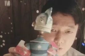 肖央直播透露《寄生虫》小女儿扮演者，朴素丹曾演过《小苹果》MV图片