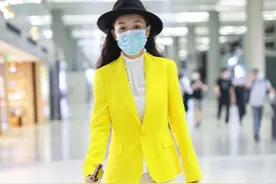 吴倩黄色西装身材纤细造型亮眼，王鸥嫩黄色上衣露脐“炫腹”图片