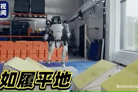 如履平地 机器人也会跑酷了图片
