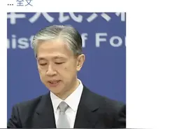 多名留学生在美国机场被直接遣返！只因手机里有军训照片？图片