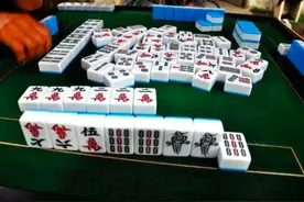 农村出现了“小赌怡情”的麻将馆，应不应该关闭？图片