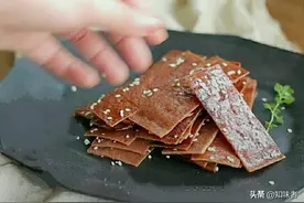 教你做手撕猪肉脯，色泽鲜艳，肉香醇正，做法简单图片