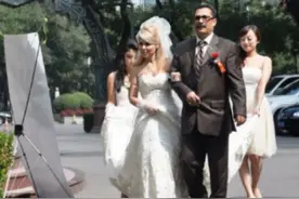 伊朗女孩与中国男孩的婚礼现场，新娘表示中国更安全愿意住下来图片