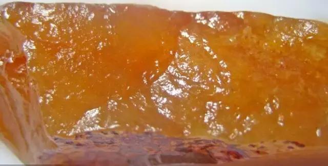 天然黄焦胶花水晶 2026年黄胶花水晶是什么