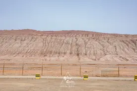 火焰山景区太坑？山的背面才是最精华之处，免费却无人问津图片