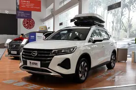 主打性价比，1.5T+169马力，智联等级高，实拍传祺GS4图片