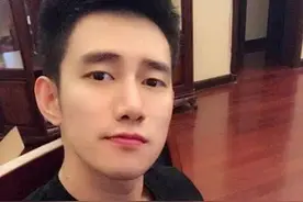 小洲“挑理”神豪，表态不给自己当朋友，给阿哲豪刷图片