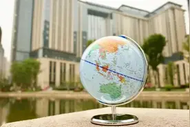 “少年强则国强”，国产北斗推出AR地球仪，让孩子在游戏中成长图片