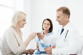 癫痫病患者吃什么才能治好癫痫病图片