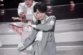 谈一下宋亚轩吧！只谈人图片