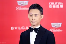 张译：长得丑没戏可演，拍《八佰》把导演看哭，黄渤都黯然失色图片