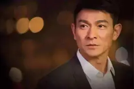 高仿版刘德华，签约央视热门综艺节目，华仔跟他比排面都输了图片