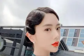 “亚洲第一美女”克拉拉有多美？穿上无痕裤后，双腿犹如开了特效图片