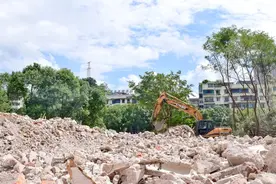 今年，南明区3个摘牌地块实现3个月内开工建设图片