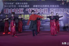 情浓中秋•喜迎国庆 他们这样庆祝图片