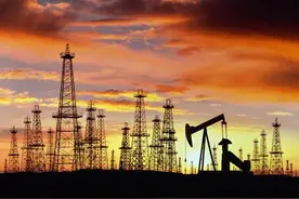 石油价格暴涨下的沙特，彻底沦为笑柄，能源战略我们要学习美国图片