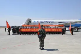 空运转场，千里驰援飞赴任务一线图片