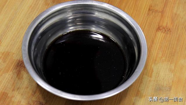 醋溜白菜的家常做法，酸辣开胃做法简单实用，看一遍就能学会