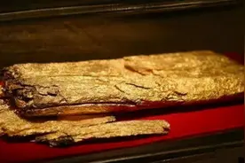 老农挖出11斤黄金上交博物馆，半年少了3斤，专家：可能蒸发了图片