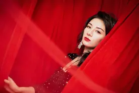 离婚7年，黄奕再曝前夫罪行：怀孕6月被家暴，家里装20多个摄像头图片