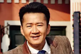演员李嘉明为父治病负债累累，却仍为河南捐款5000：品质值得点赞图片