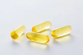 宝妈们，维生素D（鱼肝油）胶囊外皮到底能不能吃？图片