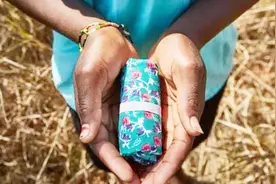 非洲没有卫生巾，女性来例假时是如何解决的？视频封面