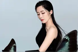 汤晶媚黑色系质感大片曝光，极富表现力图片