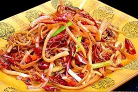 鱿鱼这样炒干香味美,口感舒适,色泽雅致图片