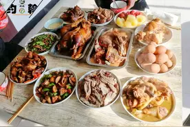 内蒙一家4口年夜饭，12道菜太硬气，牛年丰盛些，日子越过越好图片