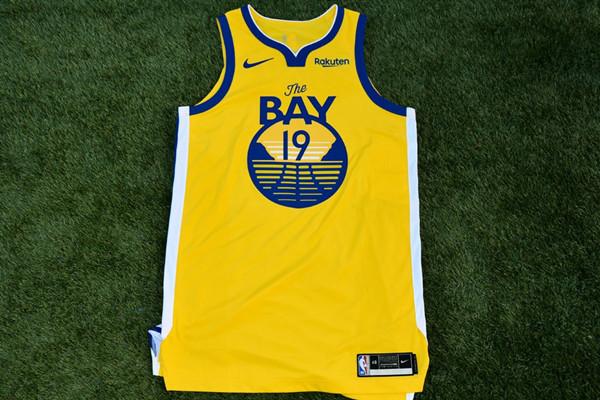 勇士官方公布新赛季六款球衣