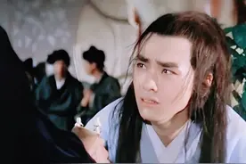 尔冬升年轻时也太帅了吧，眉眼全是戏，网友：难怪他能批演员颜值图片
