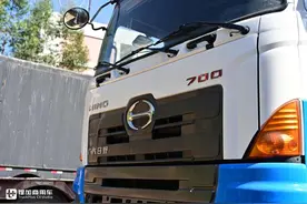 日野卡车卖得贵为啥很多人买账？底盘性能可靠，内饰实用细节暖心图片