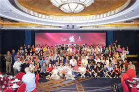 金秋再聚首！上影演员剧团“四代同堂”话重阳图片