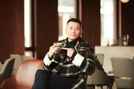 “硬汉专业户”徐僧：与前妻白庆琳离婚6年，至今快乐单身图片