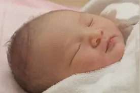 儿啊，你是用「皮搋子」吸出来的图片