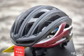 冷静致胜，闪电旗舰头盔开箱图片