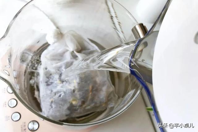 花胶香菇排骨汤 2026年花胶香菇排骨汤怎么做