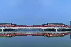 临湖观景｜古渡廊桥：一座桥与一座城市的记忆图片