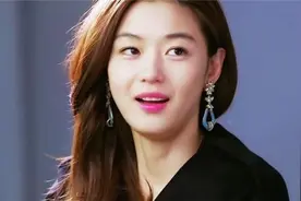 韩国一显赫家族，每年来华祭祖，激动地说：我们是抗日名将的后人图片