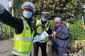 武汉交警推出电动自行车返还“一站式”便民服务图片