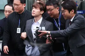从巅峰跌入低谷，这些韩国劣迹艺人，有的重新翻红，有的翻身无望图片