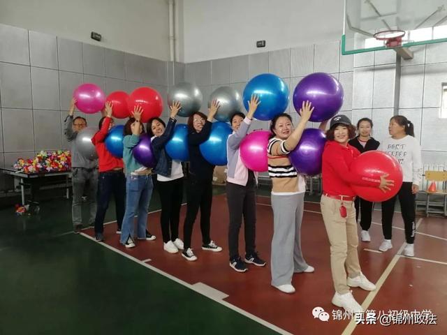 运动会通讯稿范文 运动会通讯稿范文300字(图7) 运动会通讯稿范文 运动会通讯稿范文300字(图7)