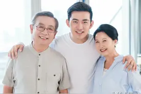五十岁的阿姨坦诚地诉说：儿子长大了，父母的日子更难过图片