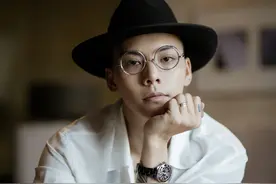 拒签名被粉丝斥耍大牌　陈伟霆事后贴心举动获赞暖男图片