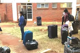 大批归国人员引发输入病例爆发，津巴布韦拟建方舱隔离点图片