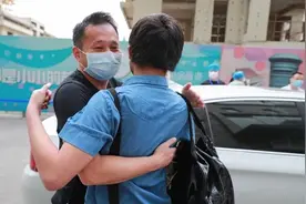 179名小留学生回家！这两首MV记录了在津隔离14天的点点滴滴图片
