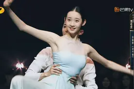 那个被寄予厚望的芭蕾舞者，去女团选秀了图片